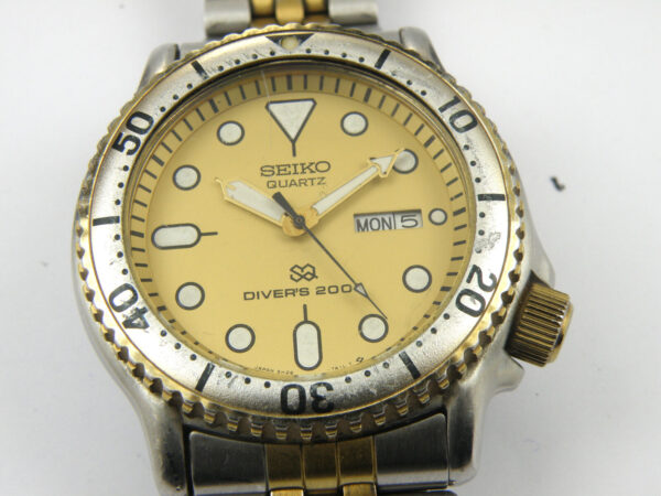 Mens Seiko 5H26-7A10 Quartz Professional Divers Watch - 200m