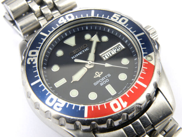 Mens Seiko Kinetic Pepsi Professional Divers Watch 5M43-0A40 - 200m