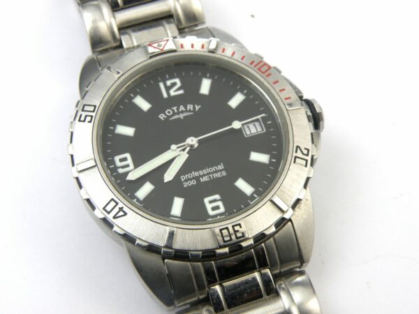 Rotary Mens 11070 Professional Divers Watch - 200m
