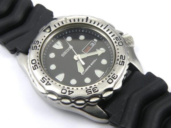 Gents Seiko 7N36-6A49 Sapphlex Scuba Divers Quartz Watch - 200m