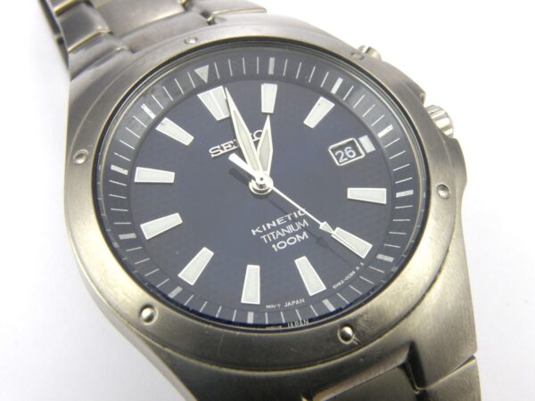Men's Vintage Seiko Kinetic Titanium Watch 5M62-0BS0 - 100m