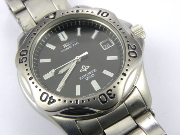 Gents Seiko 5M42-0C39 Kinetic Divers Watch - 200m