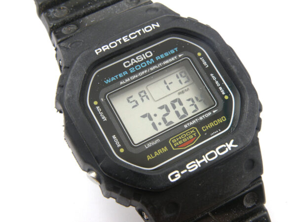 Mens Vintage CASIO G-Shock DW-5600C Divers Watch - 200m