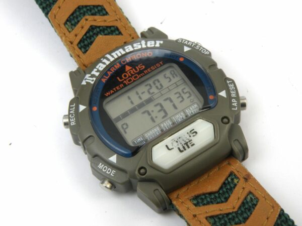 Gents Lorus W620-4060 Digital Trailmaster Watch - 100m