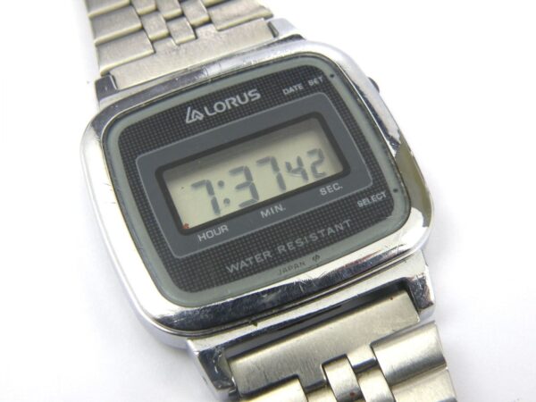 Gents Lorus Y792-4230 Vintage LCD Watch