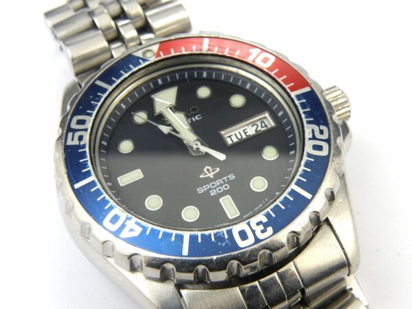 Gents Seiko Kinetic Pepsi Professional Divers Watch 5M43-0A40 - 200m