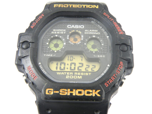 Gents Vintage CASIO G-Shock DW-5900 Watch - 200m