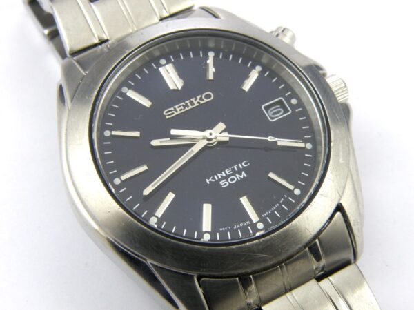 Men's Seiko 5M62-0AV0 Kinetic Watch - 50m